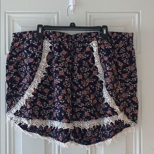 Floral Printed Plus Size Shorts